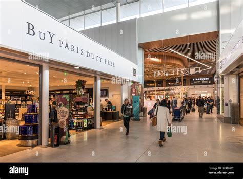 cdg duty free shops.